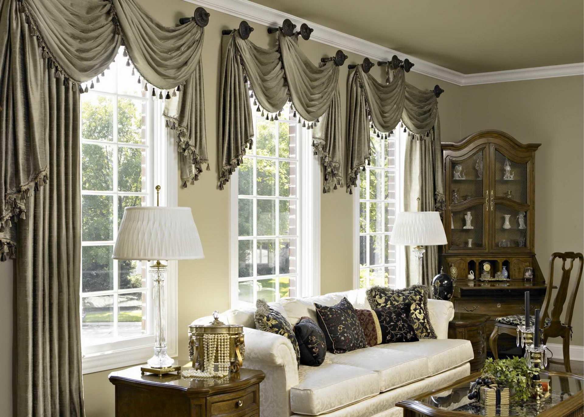 Living room curtains 25 methods to add a taste of royalty to your