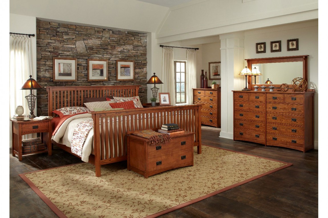 Bohemian Bedroom With Oak Furniture