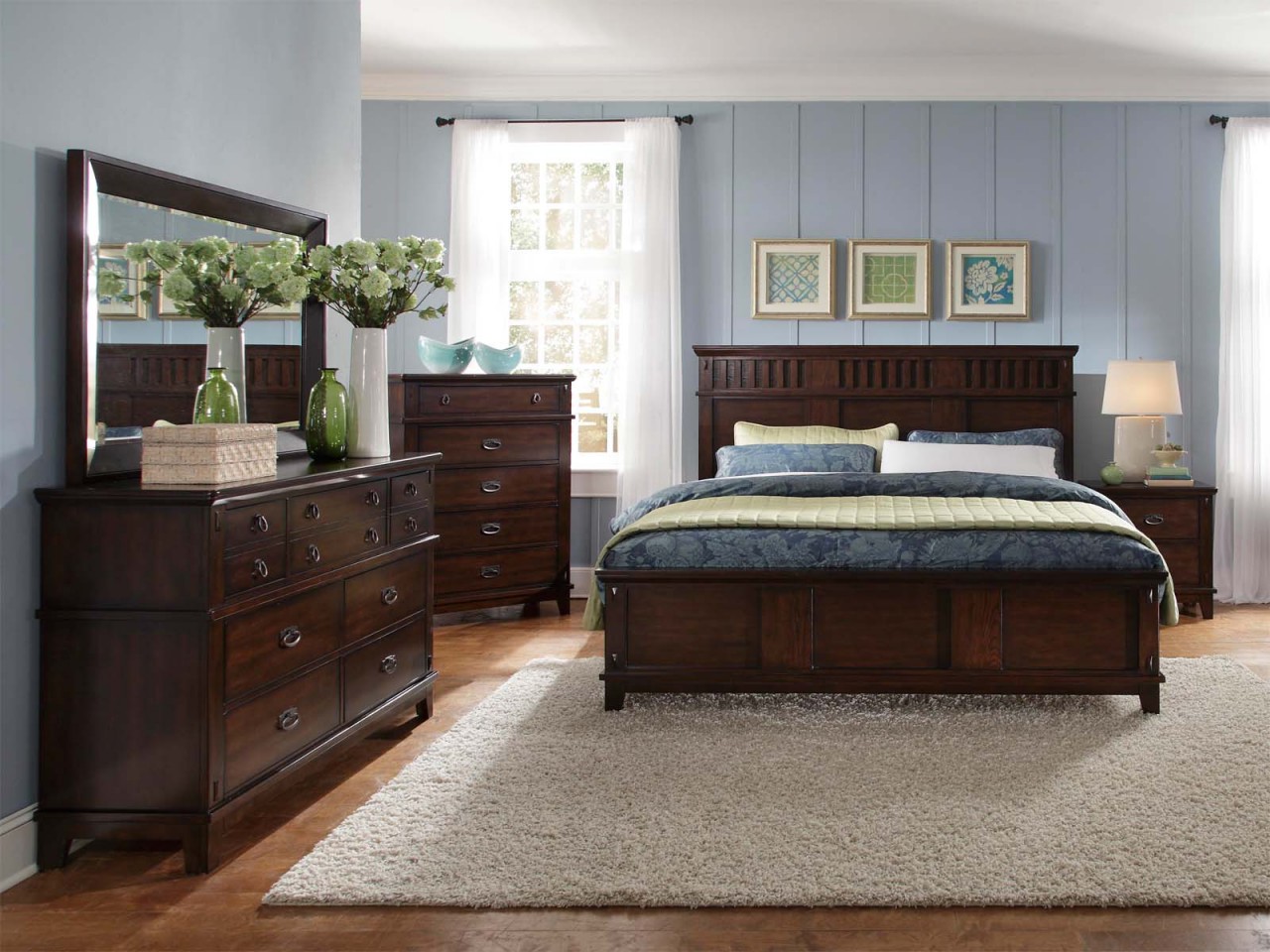 Brown Bedroom Furniture With Artwork