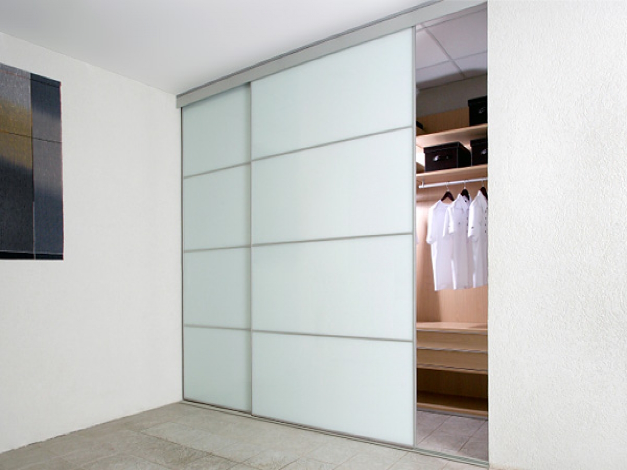 sliding closet doors lowes