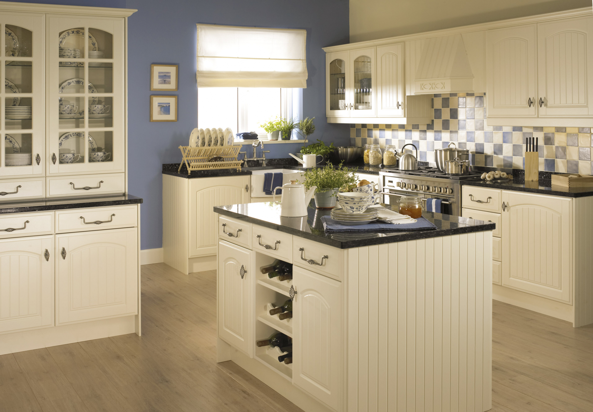Kitchen design ideas cream cabinets | Hawk Haven