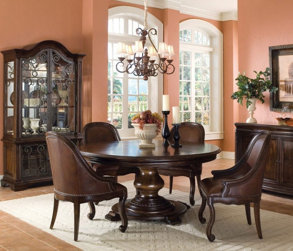Small Circle Dining Room Table