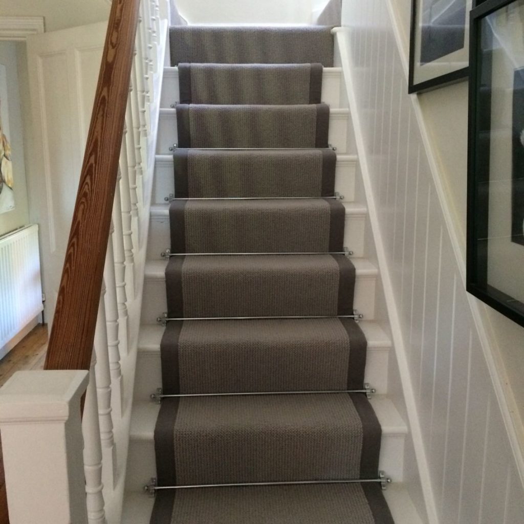 Carpet runner stair bars