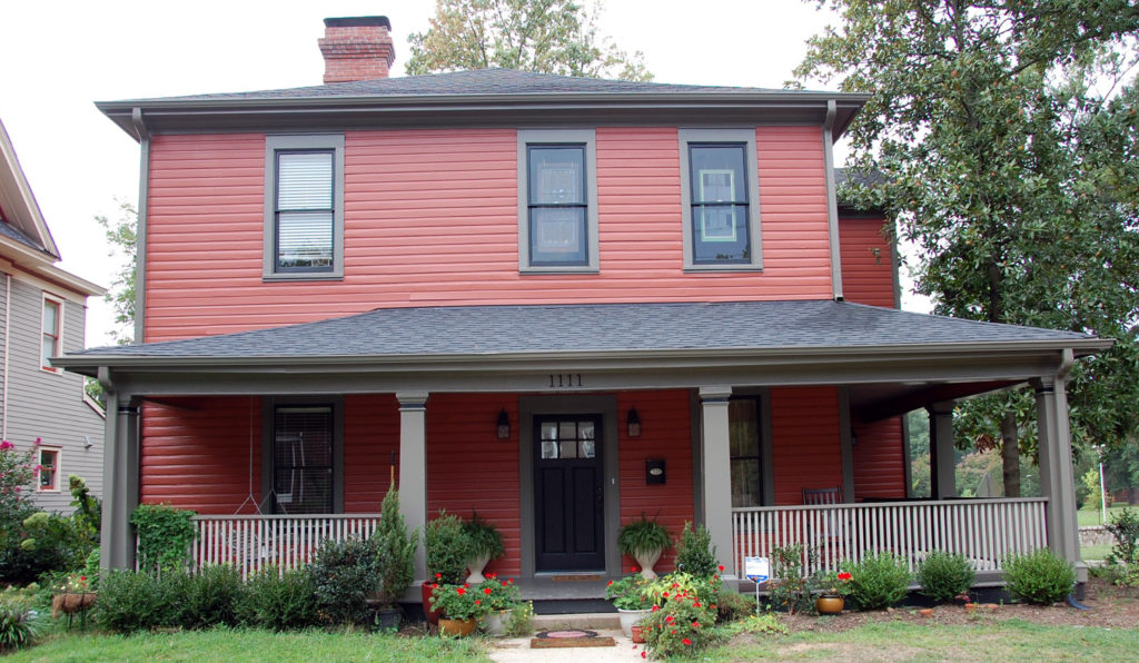 Exterior paint colors red