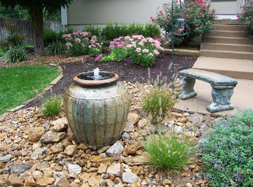 Homemade garden fountain ideas