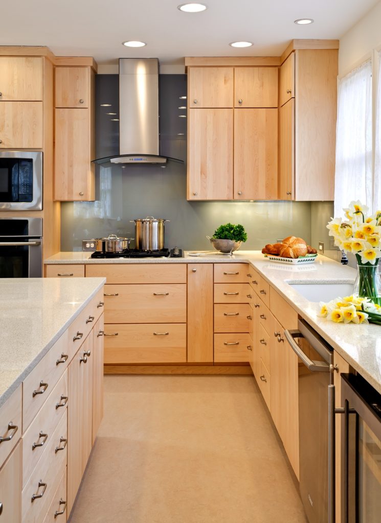Kitchen design ideas with maple cabinets