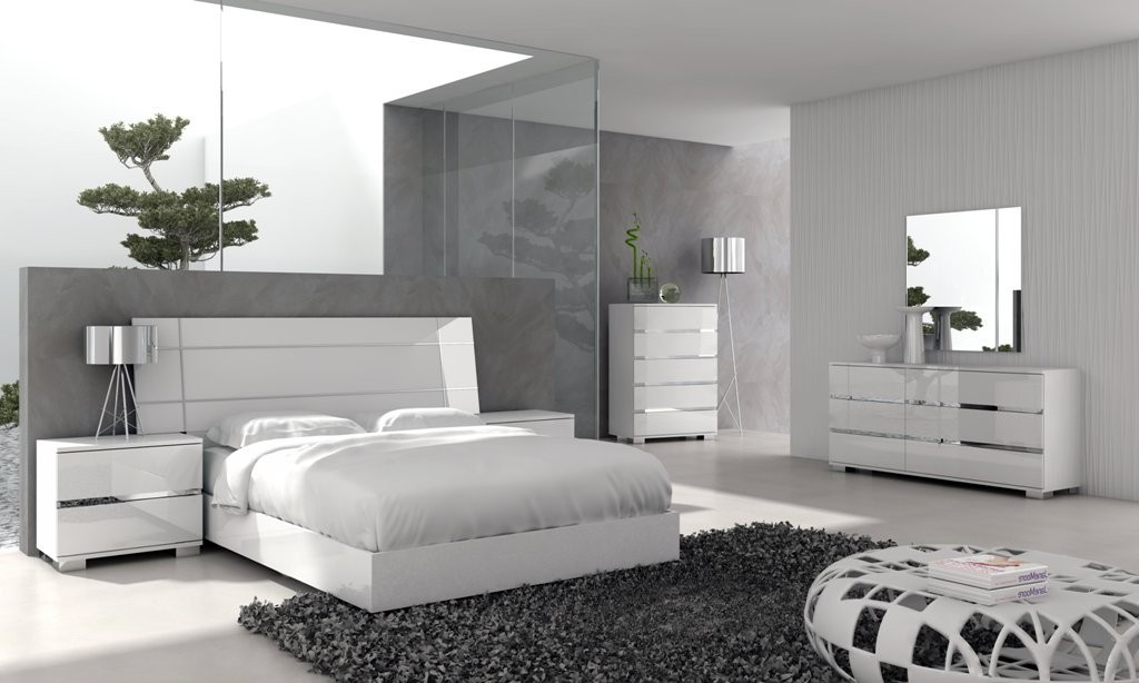 Bedroom furniture black white