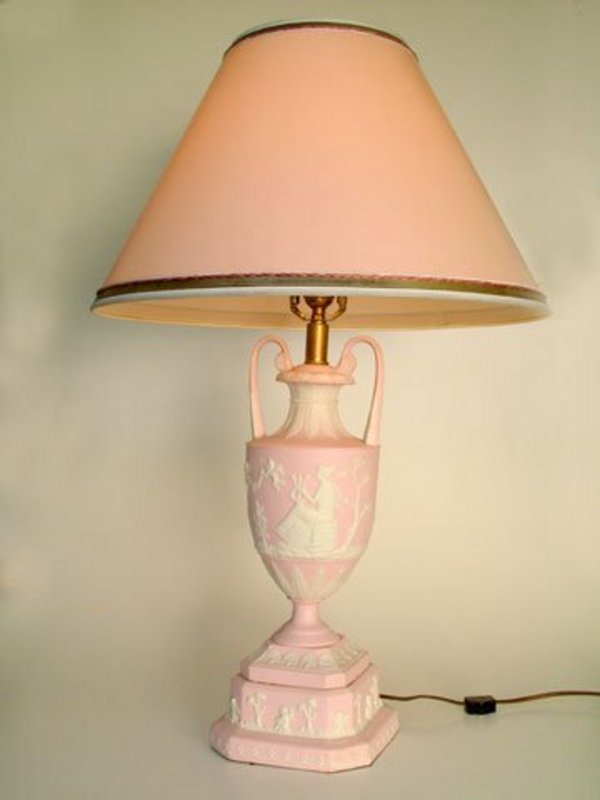 Pink bedroom lamp