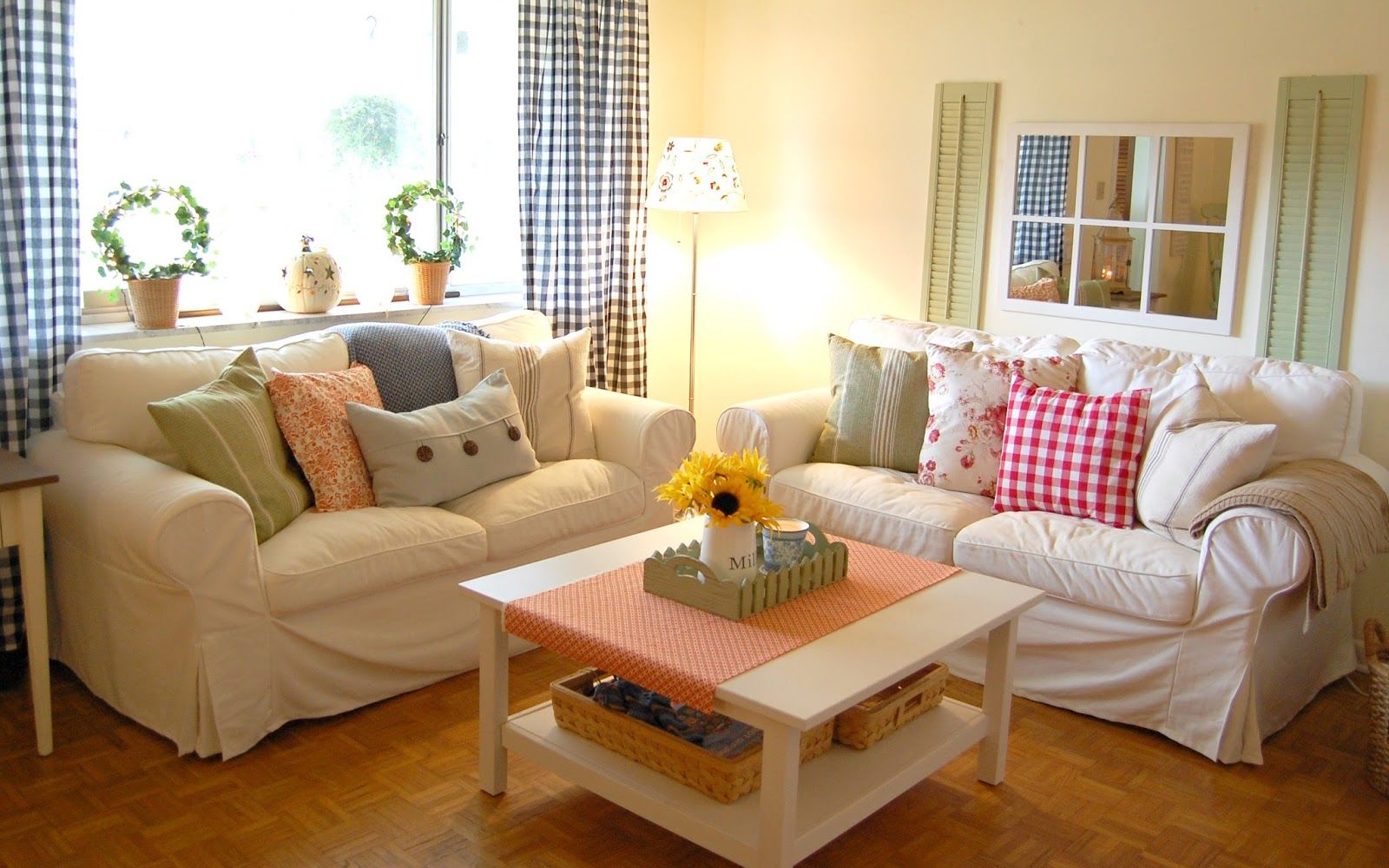 Countrystyle Living Room Design photo - 9