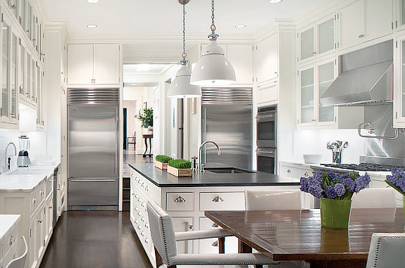 French Contemporary Kitchen photo - 3