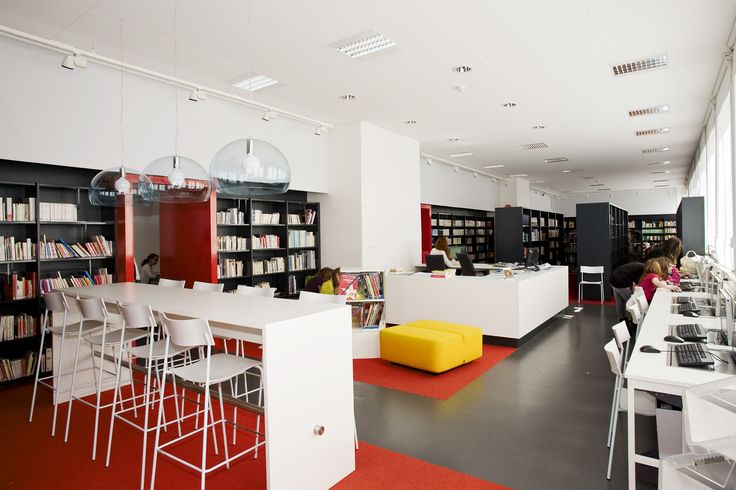 Modern Library Interiors photo - 8