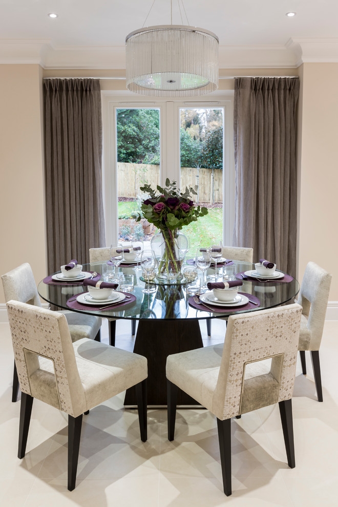 Small Circle Dining Room Table photo - 7