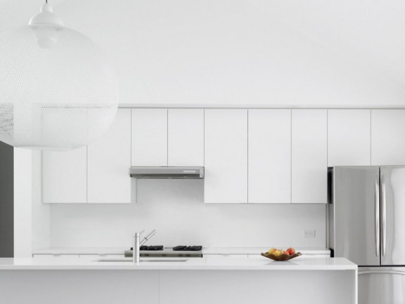White Model Kitchen Interior photo - 9
