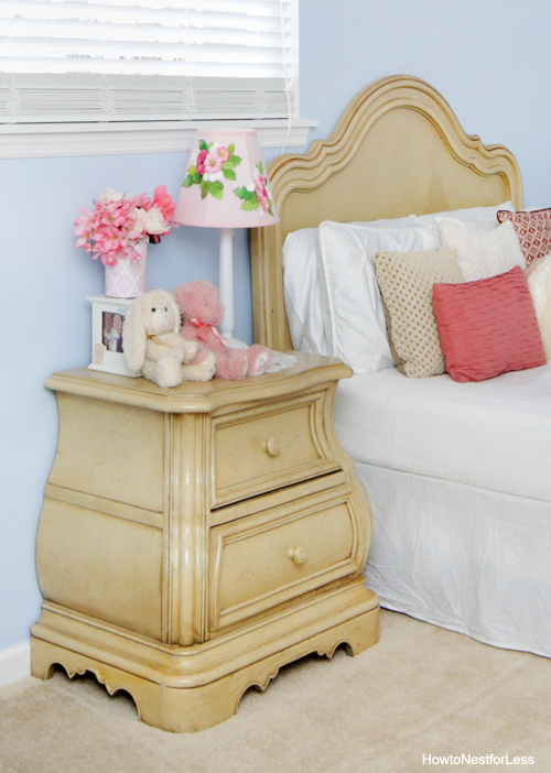 antique white bedroom furniture for girls photo - 7