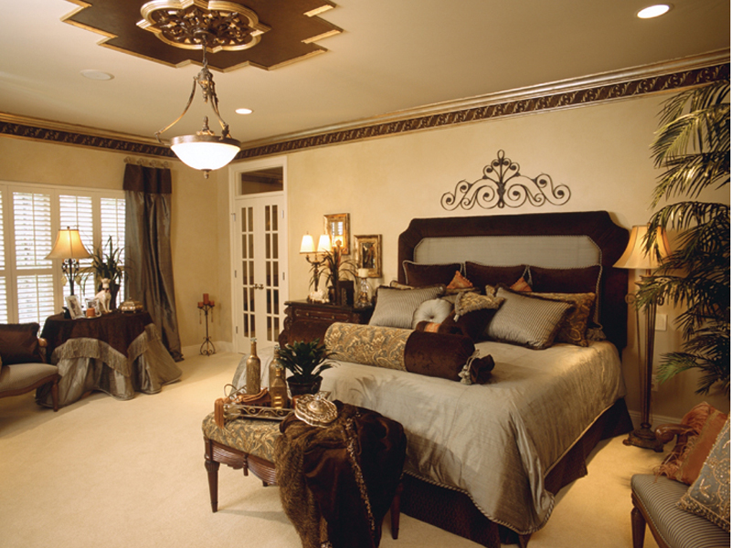 beautiful traditional bedroom ideas photo - 2
