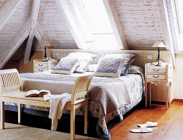 bedroom attic design ideas photo - 9