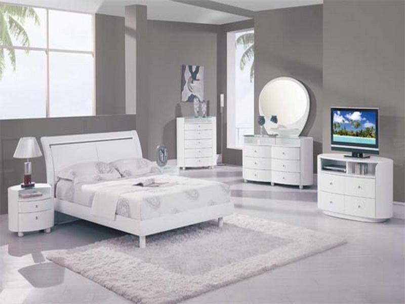 bedroom with white furniture decorating ideas photo - 2