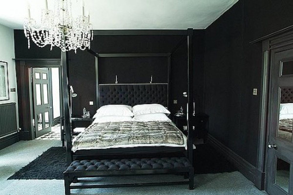 black bedroom design ideas photo - 2