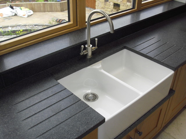 black granite belfast sink photo - 2