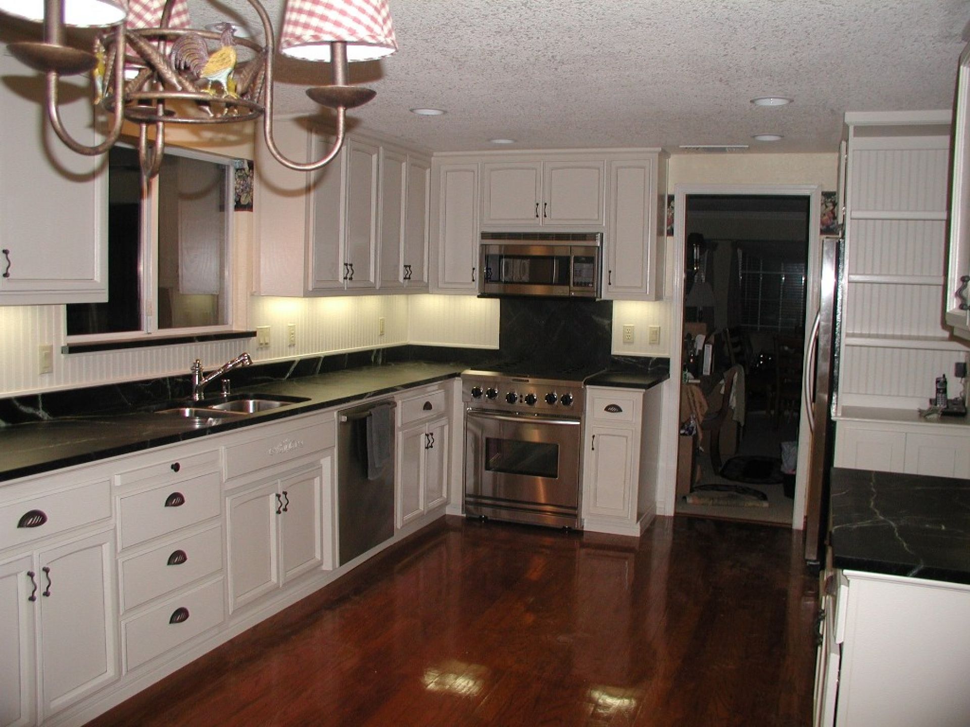 black kitchen cabinets flooring photo - 9