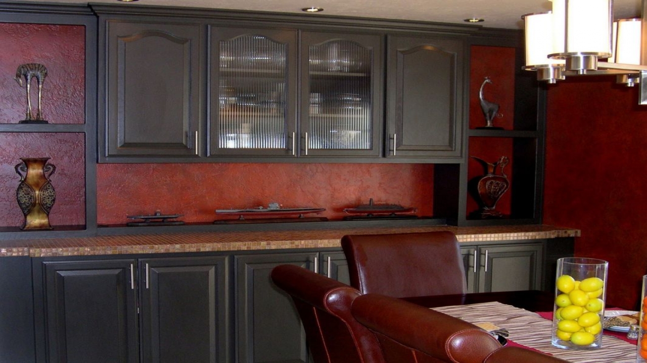 black kitchen cabinets with red walls photo - 5