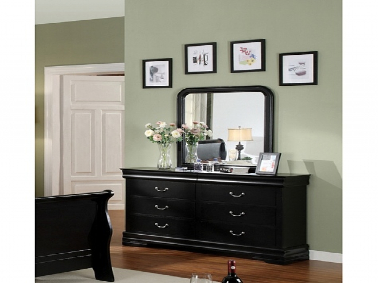 black mirrored bedroom furniture photo - 7
