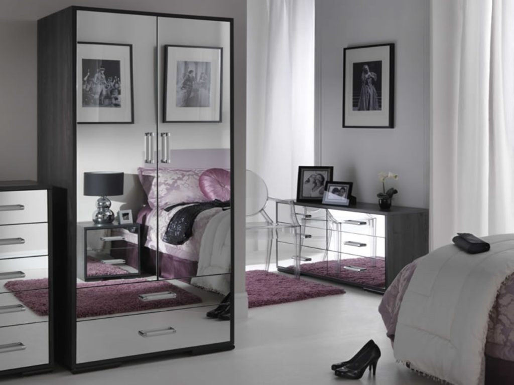 black mirrored bedroom furniture photo - 8