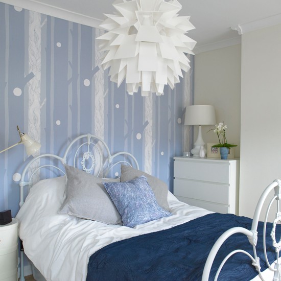 blue and white contemporary bedroom ideas photo - 4