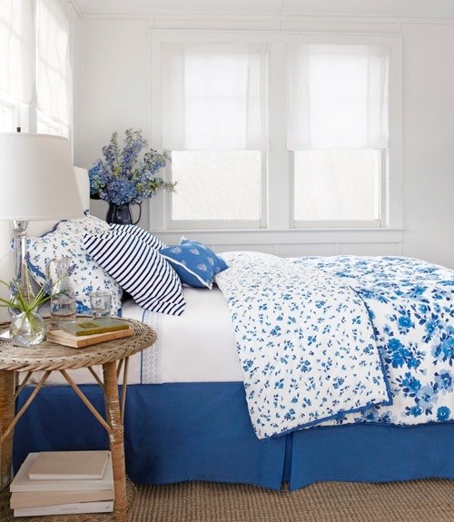 blue and white cottage bedrooms photo - 10