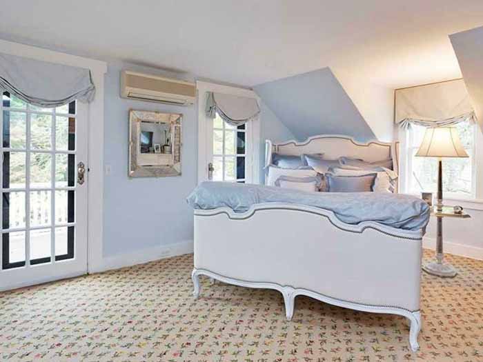blue and white cottage bedrooms photo - 3