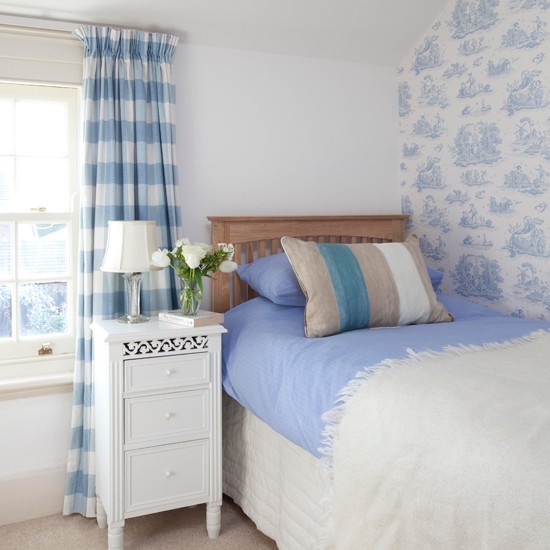 blue and white country bedrooms photo - 5