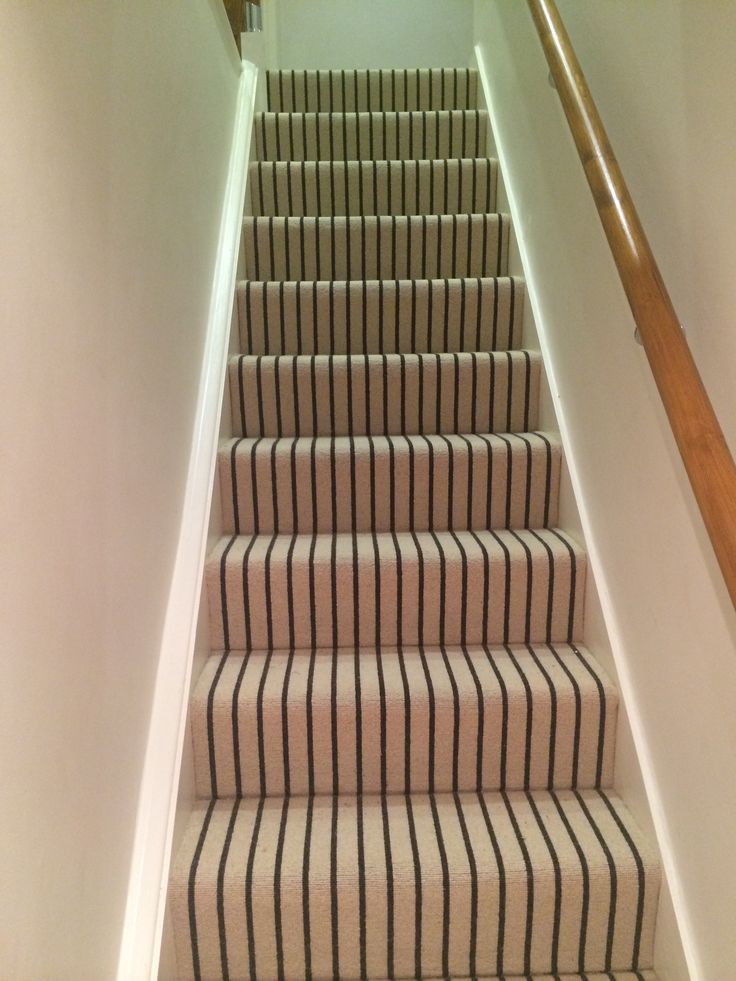 carpet runners for hall and stairs photo - 1