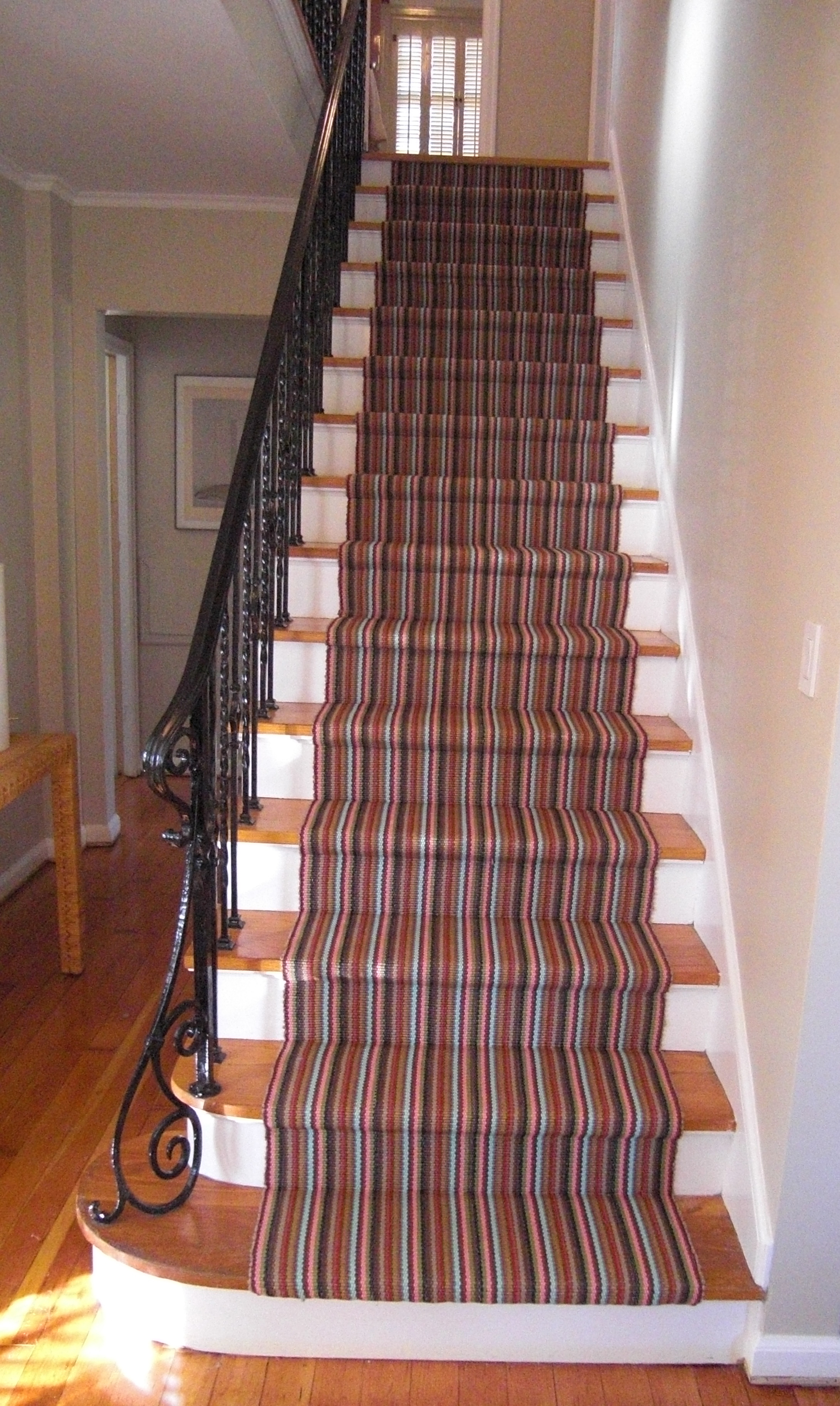 carpet runners for stairs montreal photo - 1