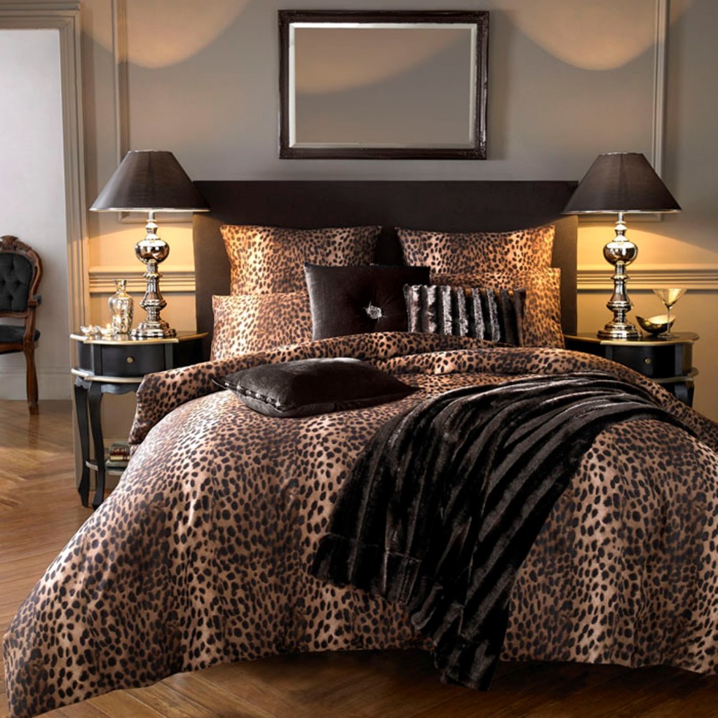 cheetah print bedroom decor photo - 1