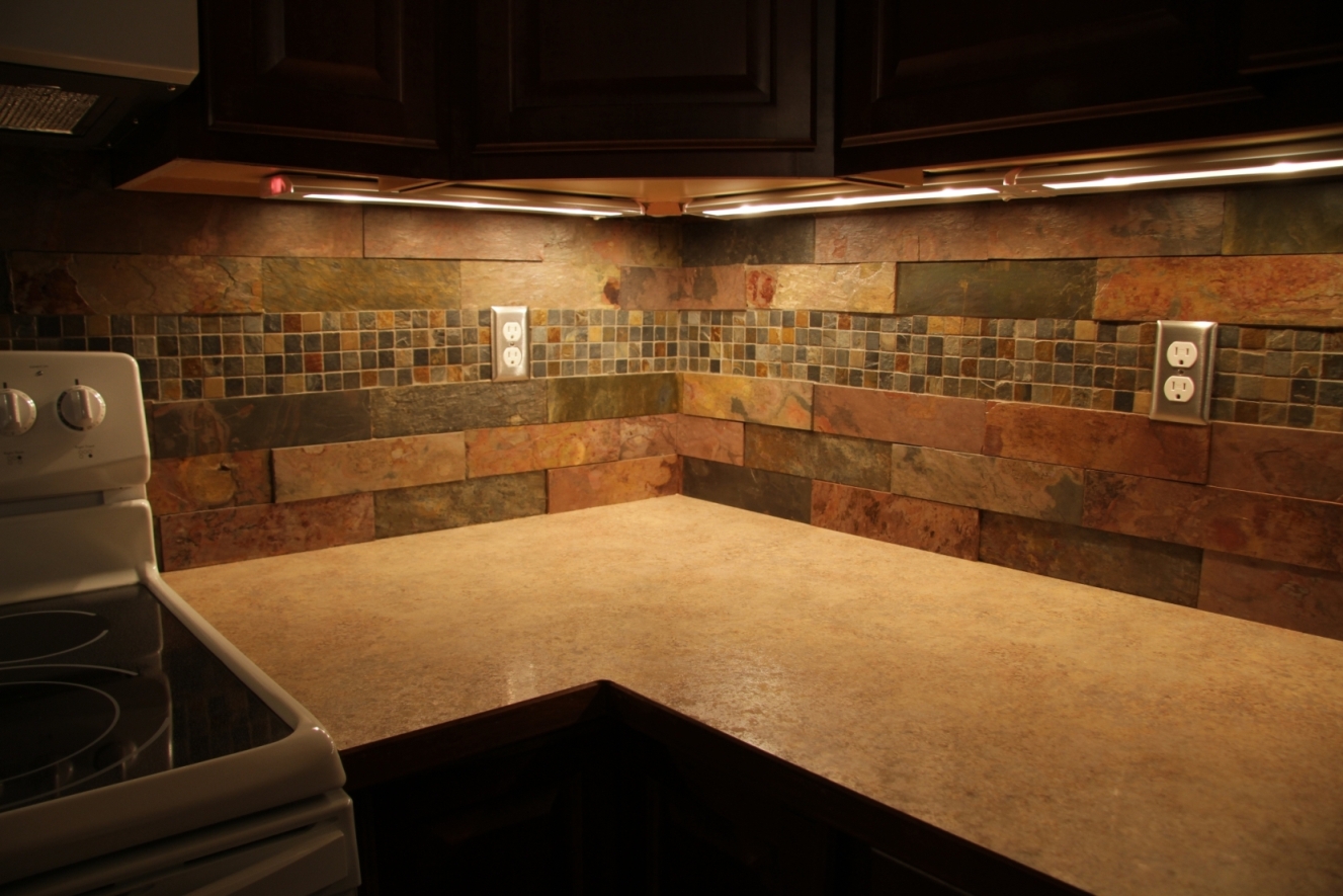 dark kitchen cabinets backsplash ideas photo - 10
