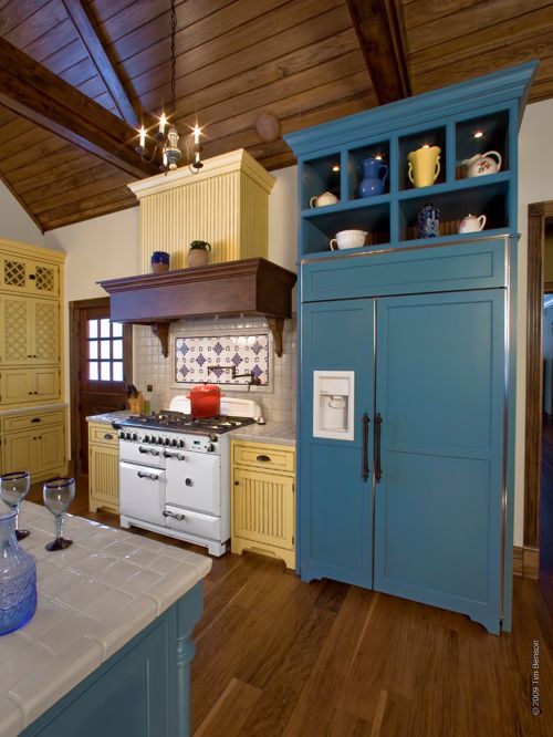 french country kitchen yellow blue photo - 9