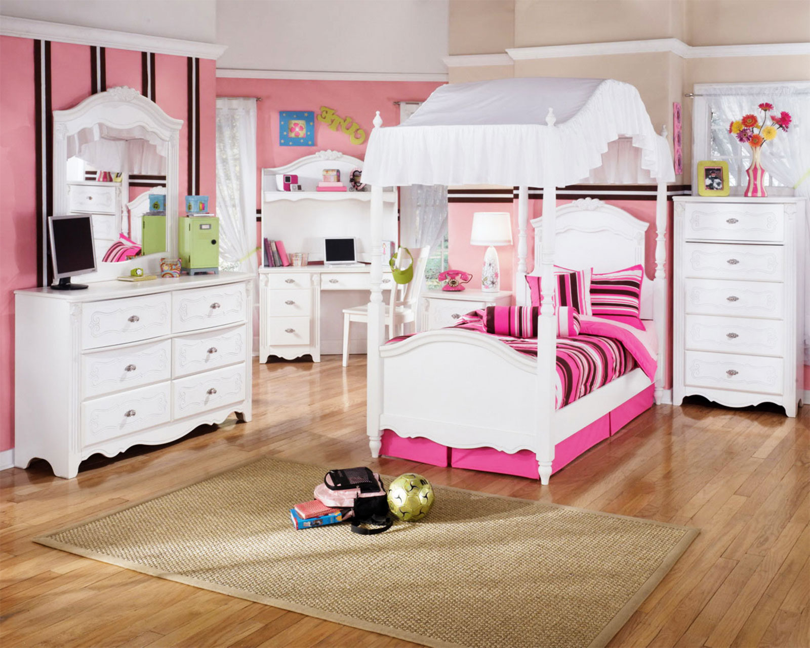 fun bedroom furniture for girls photo - 10