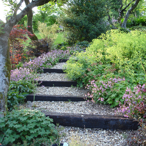 garden design ideas steep slope photo - 8