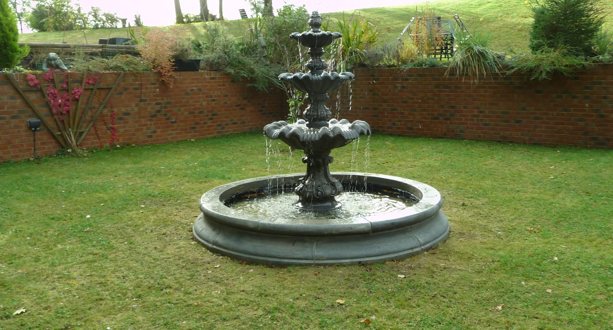 garden fountain ideas uk photo - 9