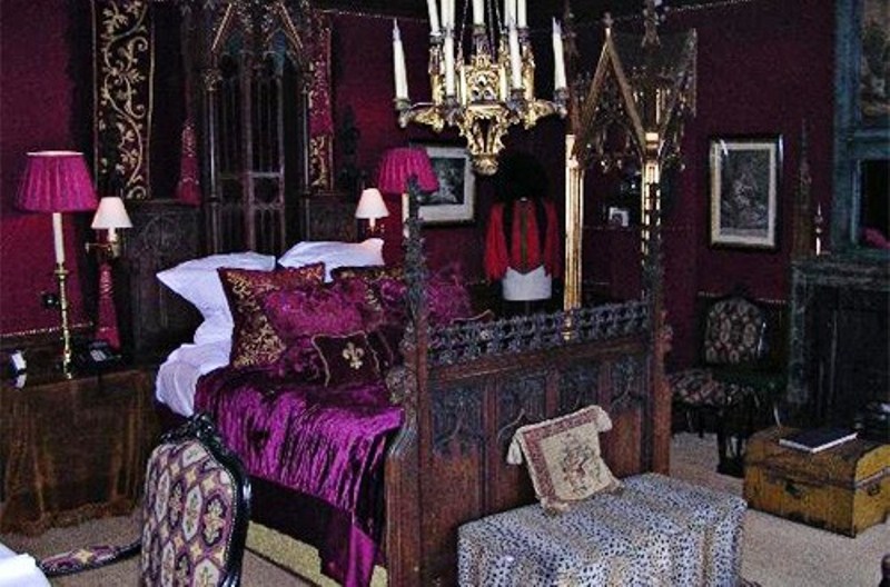 gothic style bedroom design photo - 3