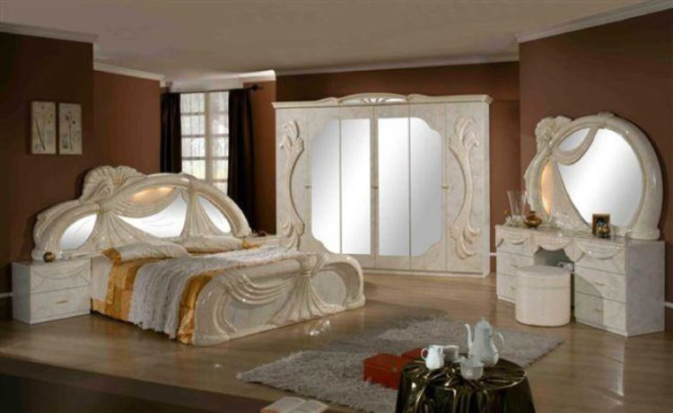 italian mirrored bedroom furniture photo - 7
