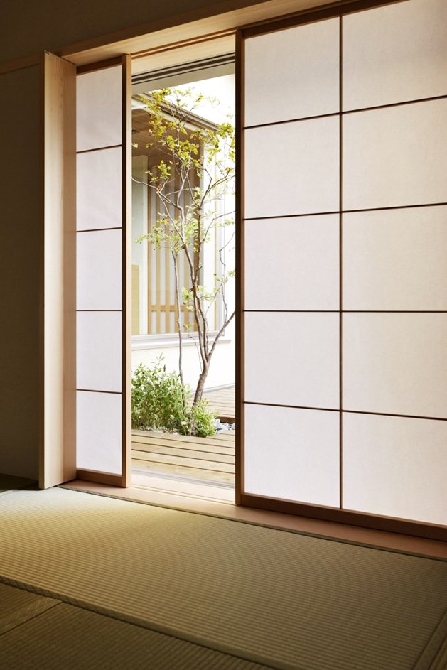 japanese sliding glass doors photo - 3