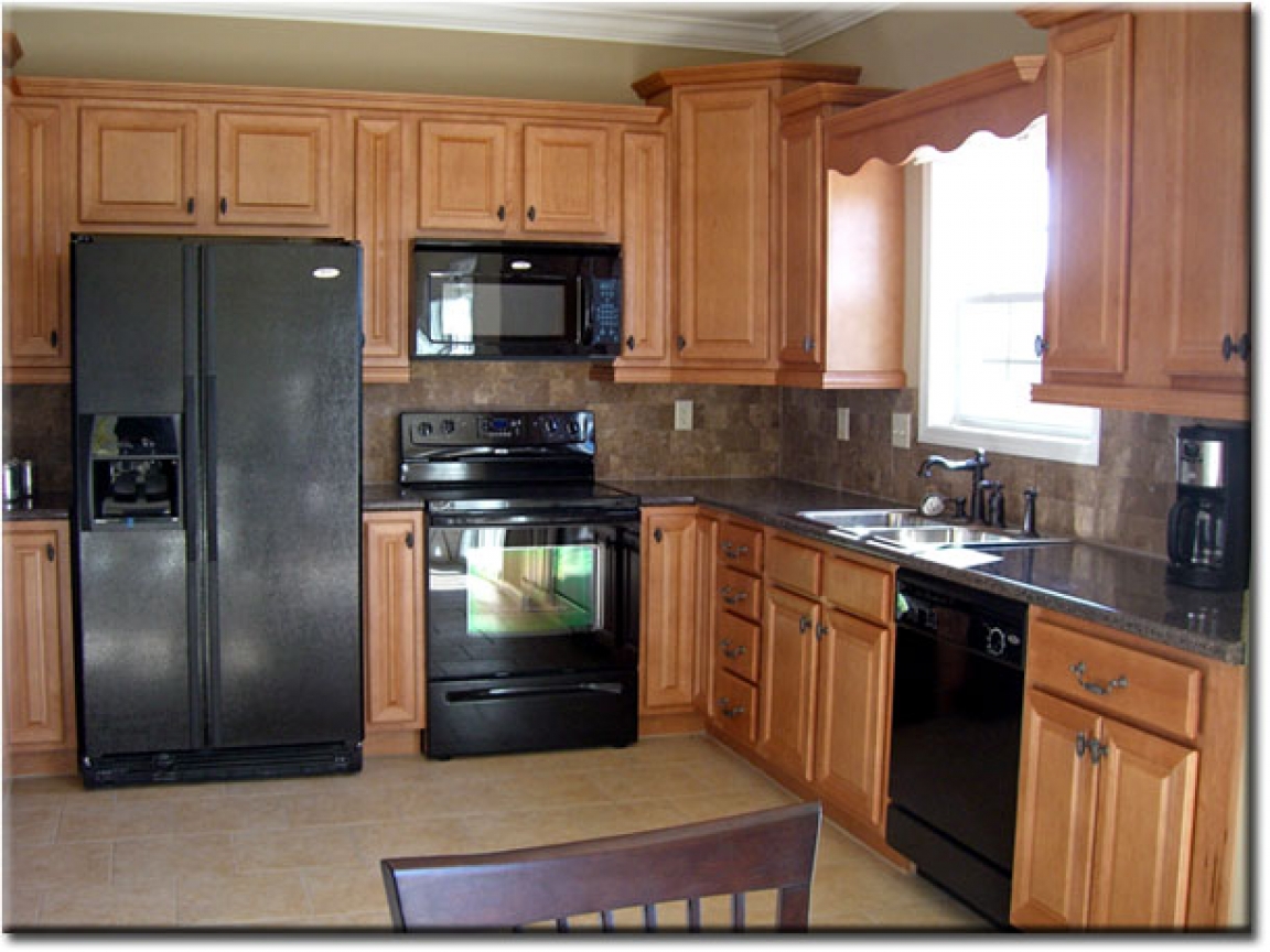kitchen cabinet ideas with black appliances photo - 10