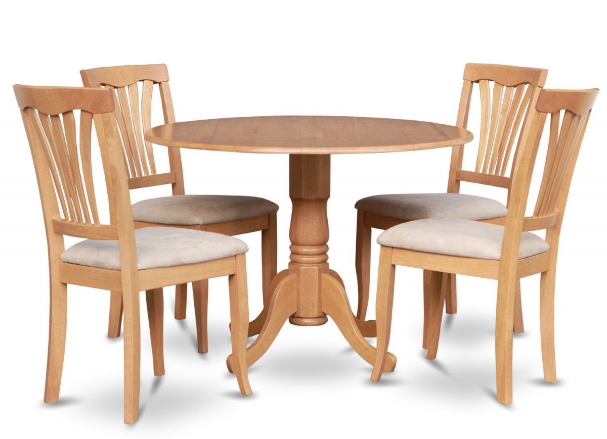 kitchen chairs with light wood legs