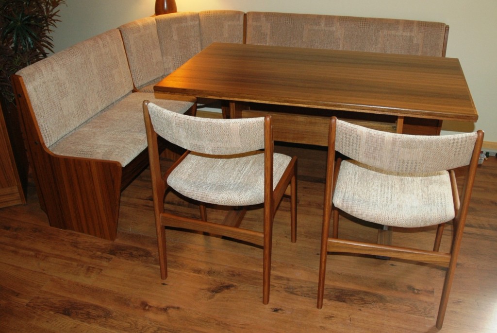 l shaped kitchen table and chairs photo - 1
