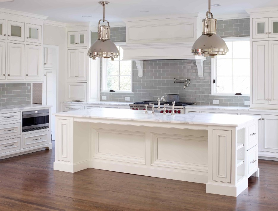 l shaped kitchen with white cabinets photo - 10