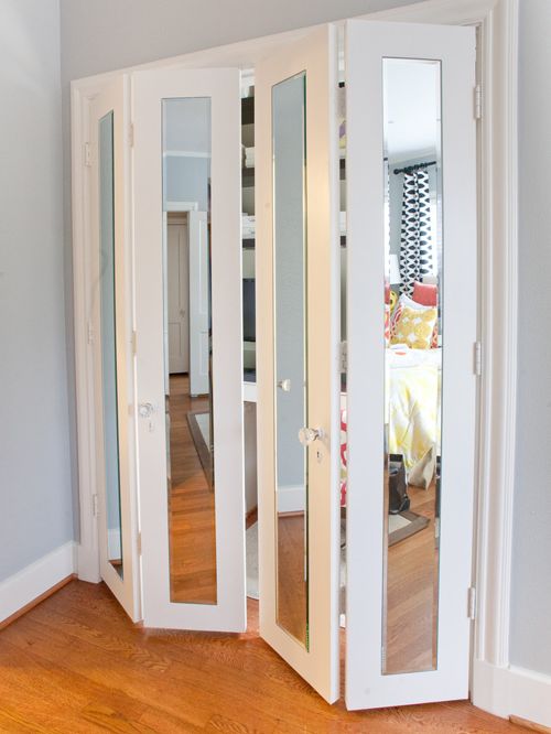 mirrored closet doors for bedrooms photo - 10
