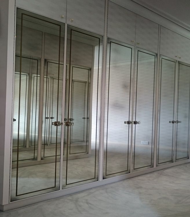 mirrored glass closet doors photo - 10