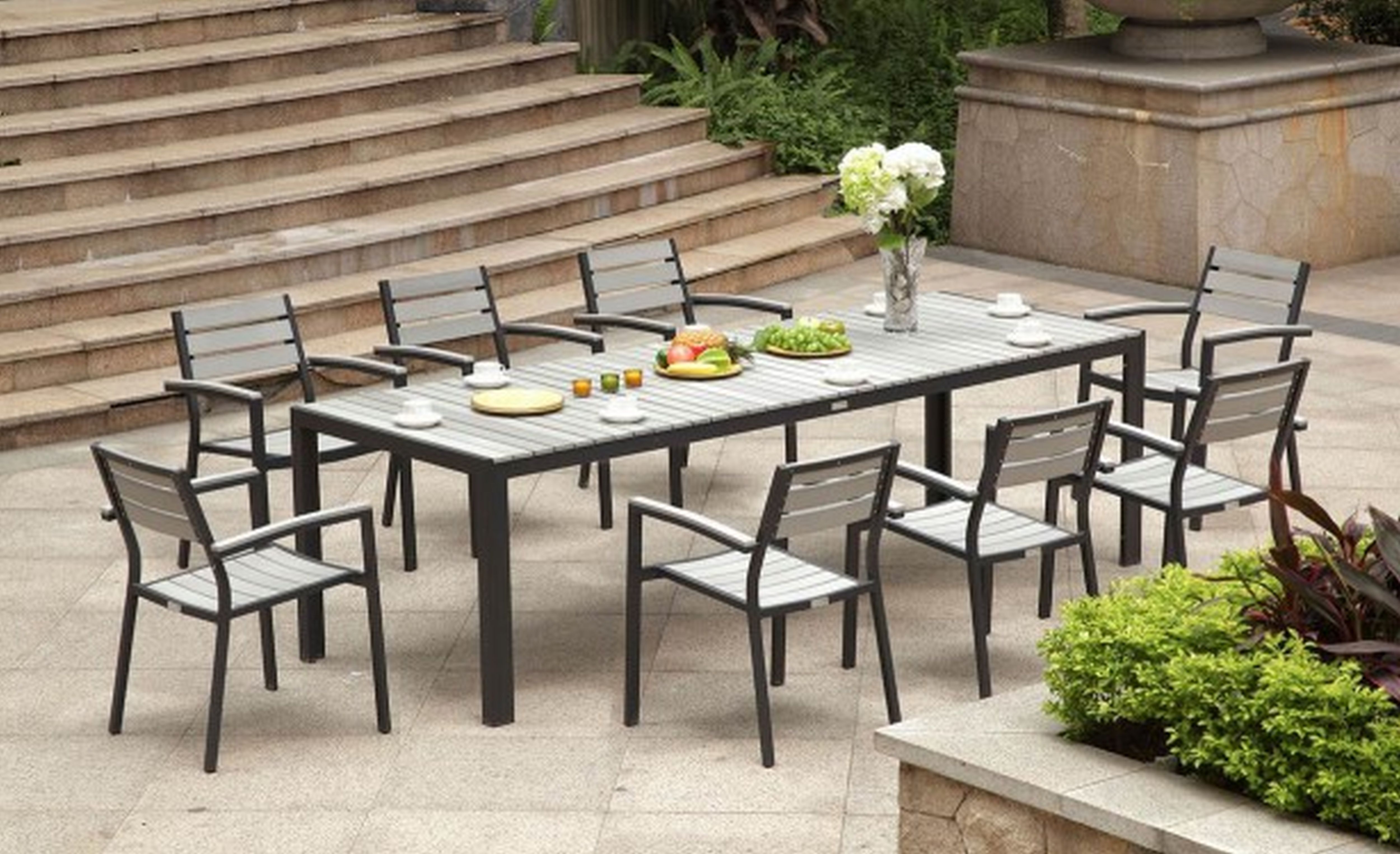 outdoor dining table decorating photo - 10