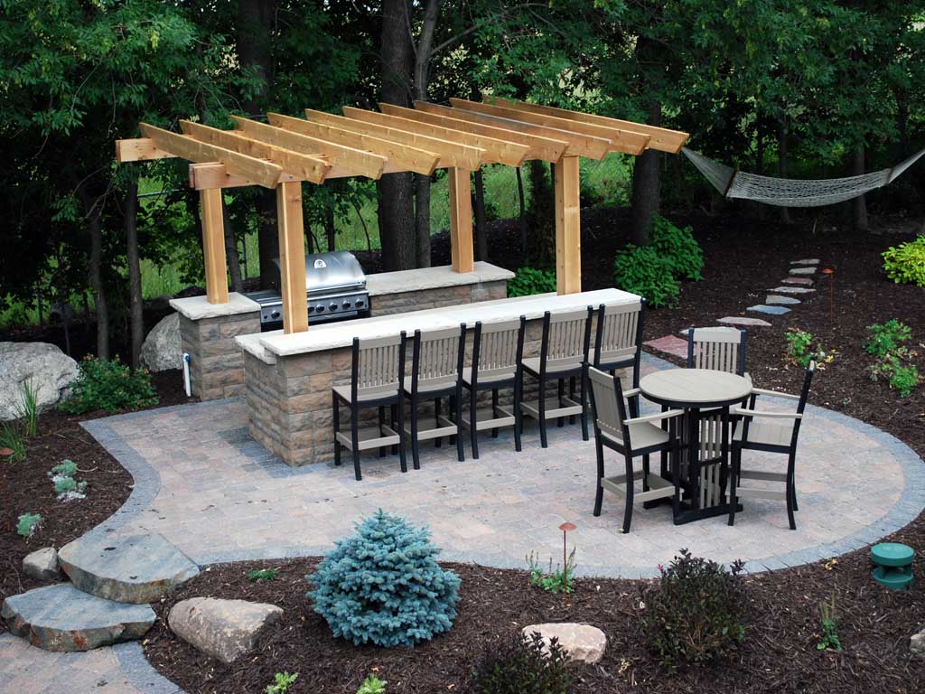 outdoor kitchen and bar photo - 4